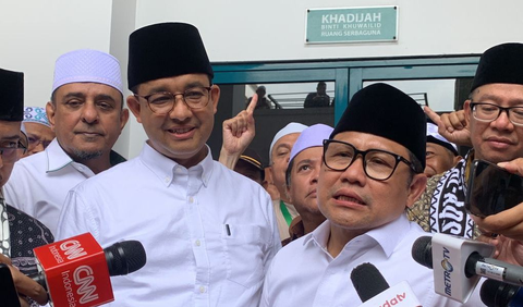 Calon presiden (capres) Anies Baswedan menegaskan dirinya belum melakukan komunikasi dengan Sekretaris Jenderal PDI Perjuangan soal tekanan jelang Pemilu 2024.<br>