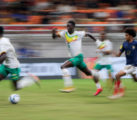 FOTO: Tampil Sama Kuat di Babak 16 Besar, Prancis Cetak Kemenangan Lewat Drama Adu Penalti Melawan Senegal di Piala Dunia U-17 2023