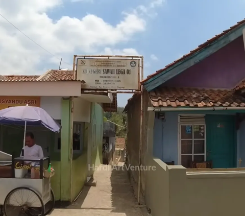 Potret Sekolah SD Rizky Febian Begitu Sederhana di Perkampungan, Sang Guru Sebut 'A Iki Bisa Datang ke Sekolah & Berkontribusi'