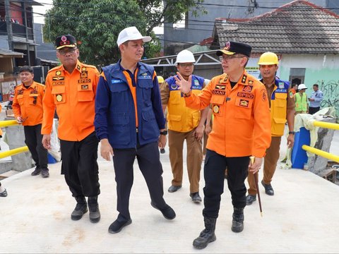 Pj Bupati Bekasi Yakin Desain Lengkung Jembatan di Cibitung Ini Mampu Cegah Banjir