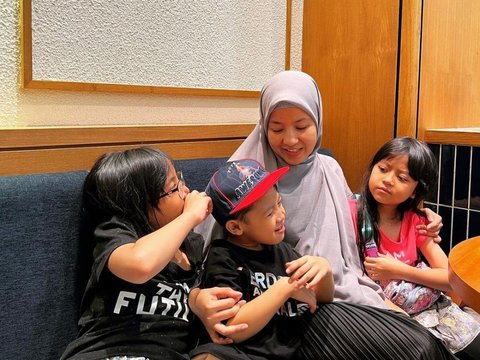 Potret Seleb Dapat Hak Asuh Anak Setelah Bercerai, Inara Dapat Hak Asuh Anak Plus Royalti 4 Lagu