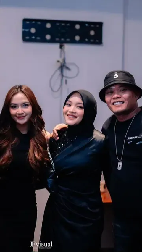 Romantis Semua, Ini Potret Gaya Pacaran Sule, Rizky Febian, dan Putri Delina