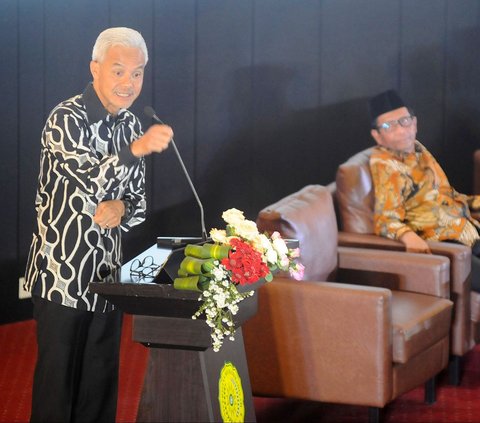 FOTO: Ganjar-Mahfud Hadiri Dialog Terbuka di UMJ: Bicara Kemiskinan hingga Konflik Papua