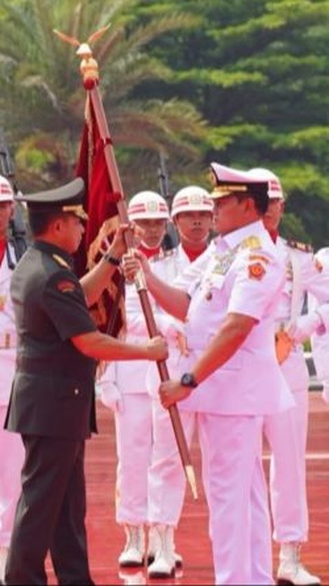 Satu Meja Duduk Jenderal Bintang Empat Semua, Komplet dari TNI AD, AU dan AL