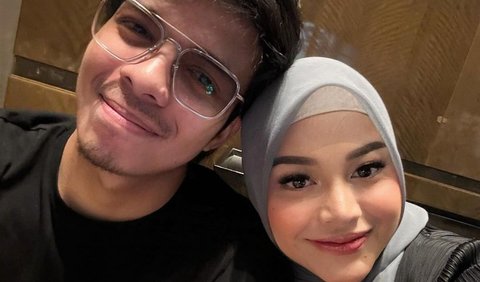 Pasangan Aurel dan Atta menggelar acara akikah untuk Azura pada 14 November yang lalu.