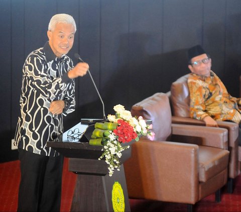 FOTO: Ganjar-Mahfud Hadiri Dialog Terbuka di UMJ: Bicara Kemiskinan hingga Konflik Papua