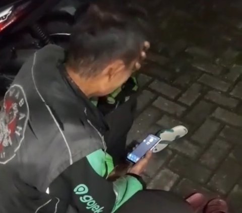 Kisah Pilu Driver Ojol di Bogor, Motor Hilang Dicuri saat Ditinggal Salat di Masjid