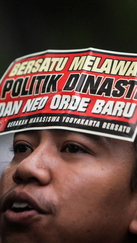 FOTO: Aksi Massa Mahasiswa dari Aliansi Jaga Demokrasi Suarakan Penolakan Politik Dinasti di Yogyakarta