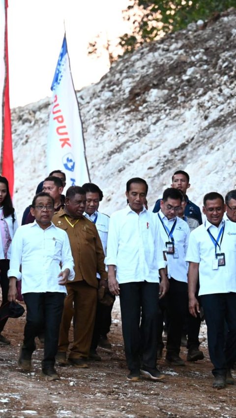 Jokowi Groundbreaking Kawasan Industri Pupuk di Papua, Nilai Investasi Tembus Rp30 Triliun<br>