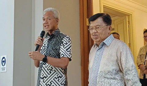 Ganjar mengaku, pertemuannya dengan JK berdiskusi perihal kenegaraan dan pentingnya netralitas pejabat serta aparatur sipil negara dan keamanan selama gelaran Pemilu 2024.<br>