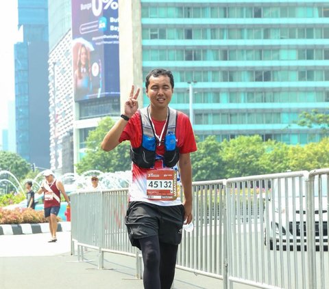 Siapa sangka, Osha adalah penyandang autisme pertama di Indonesia yang resmi menjadi pelari Autistik Marathon. Ia juga menjadi yang pertama dan berhasil menuntaskan lari maraton 42 kilometer. <br>