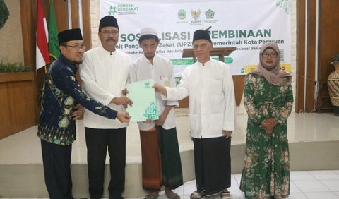 Kemudian yang harus diperhatikan adalah kemiskinan ekstrem yang juga merupakan program nasional ini yang harus diangkat untuk naik level.<br>