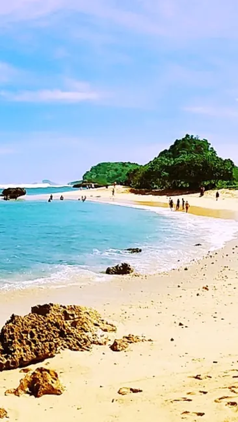50 Kata Motivasi tentang Pantai & Laut yang Indah, Cocok Buat Untaian Kalimat Menenangkan
