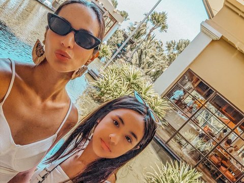 Nia Ramadhani Worried Her Daughter Wants a Branded Bag from Her Husband: 'She's not old enough yet'