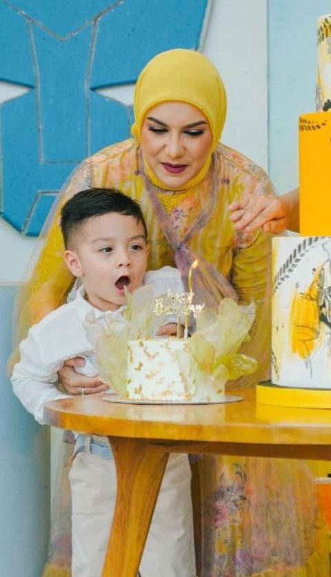 5 Potret Terbaru Air Rumi Anak Irish Bella dan Ammar Zonni