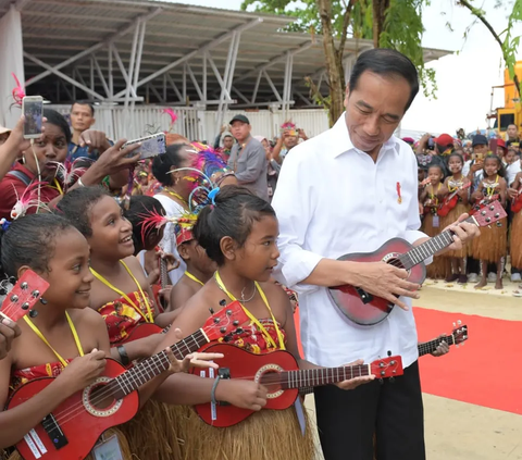 Jokowi: Tingkat Stres Guru Lebih Tinggi dari Pekerjaan Lain