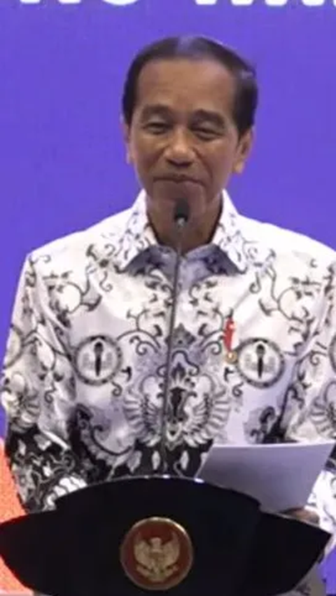 Jokowi Targetkan 1 Juta Guru Direkrut Jadi ASN PPPK di 2024<br>
