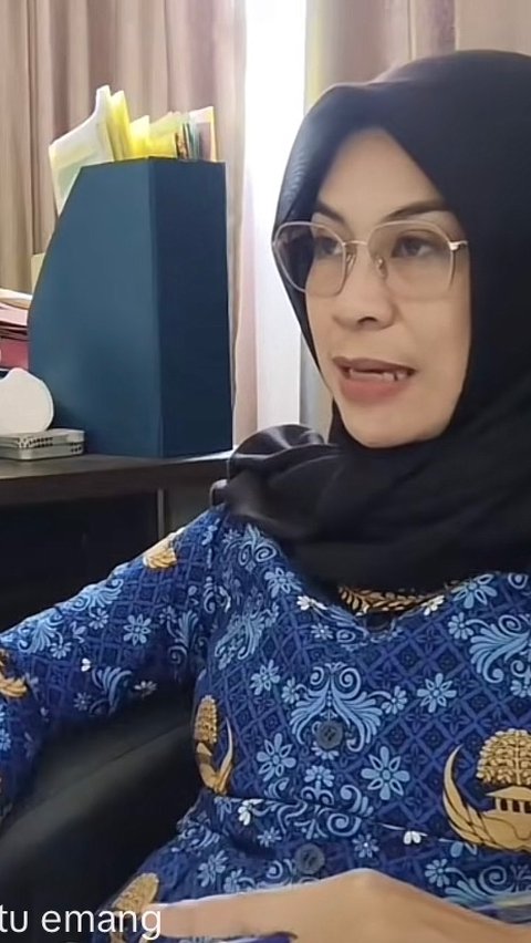 Eris cukup aktif di akun TikToknya @erisgarini. Ia kerap mengunggah kegiatan dan motivasi di akun TikTok miliknya.