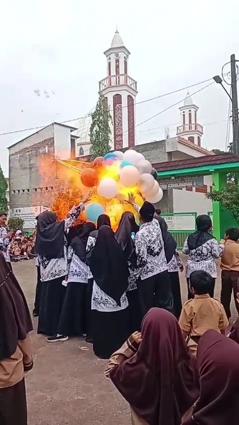Kronologi Balon Gas Meledak saat Peringatan Hari Guru di Bekasi<br>