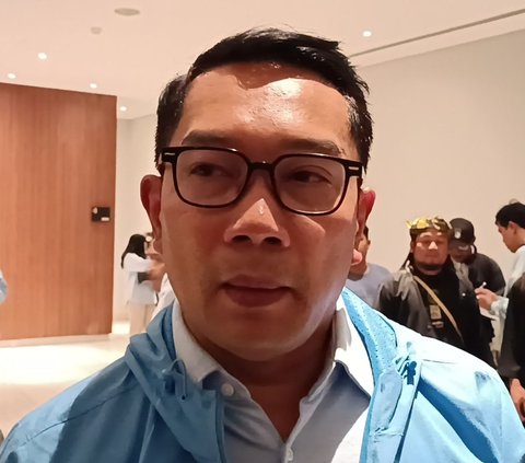 Pamerkan 'Kolonel Politik', Ridwan Kamil Berikrar Menangkan Prabowo-Gibran di Jawa Barat