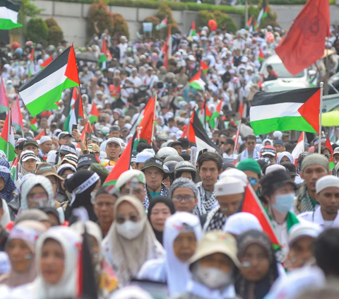 FOTO: Penampakan Ribuan Warga Tumpah Ruah di GDC Depok Gelar Aksi Bela Palestina