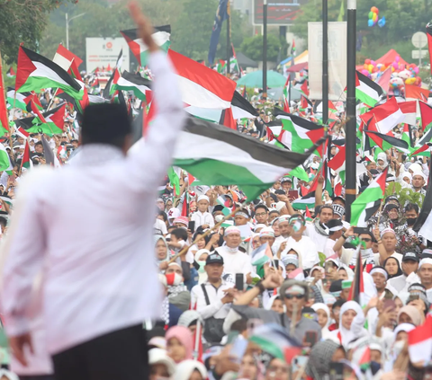 FOTO: Penampakan Ribuan Warga Tumpah Ruah di GDC Depok Gelar Aksi Bela Palestina