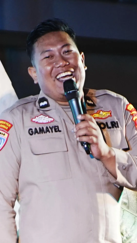 Aksi kocaknya pun berhasil memecah tawa pengunjung pada hari kedua Joyland Festival 2023, Sabtu (25/11/2023).