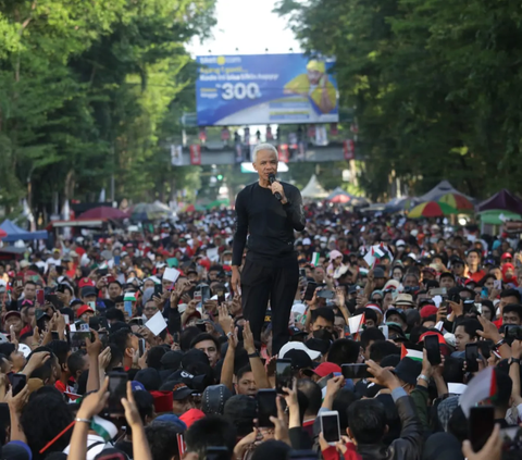 Lautan Manusia Ikut Jalan Sehat Perjuangan Ganjar-Mahfud di Makassar