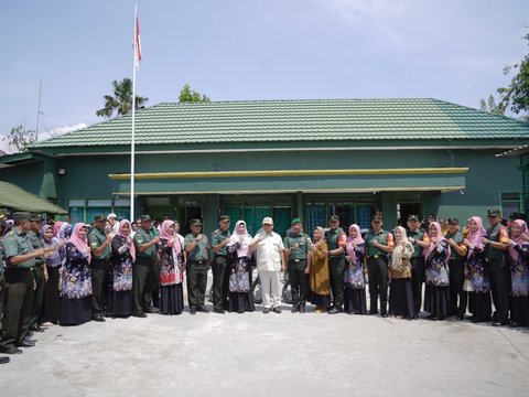 Menhan Prabowo Serahkan 153 Motor untuk TNI-Polri di Tuban: Jaga Disiplinmu