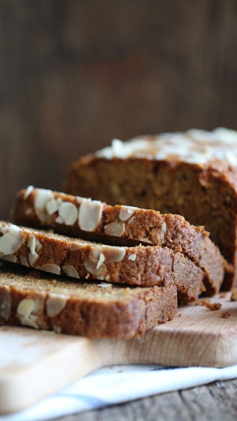 Make and Melt on the Tongue, Ny Liem's Recipe for Grilled Banana Cake
