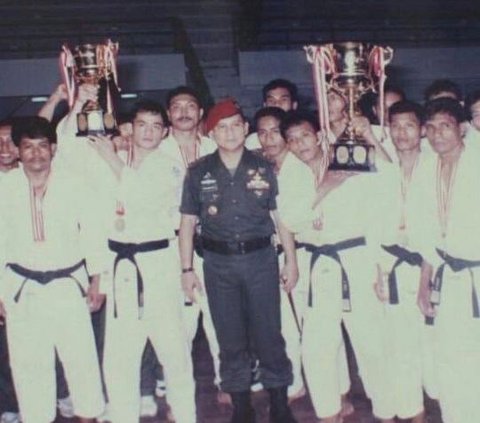 Diungkapkan, foto itu diambil saat Maruli berhasil memperoleh medali emas di kejuaraan Judo Military ASEAN pada tahun 1995. Saat itu, menantu Luhut Binsar Panjaitan ini menang dalam kelas 70 kilogram. <br>