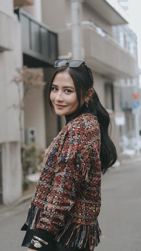 Dikenal Sukses dan Multitalenta, Ini Rahasia Prilly Latuconsina Enteng Rezeki