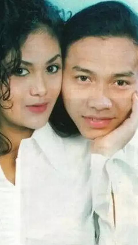 Krisdayanti and Anang Hermansyah were one of the most popular celebrity couples of their time.