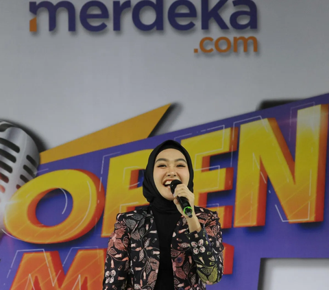 Open Mic: Lucu dan Romantis Kisah Cinta Istri Bupati Taliabu, Zahra Yolanda