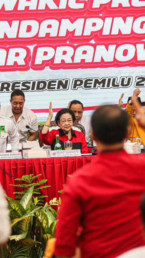 Megawati: Saya Sudah Jengkel, Kenapa Kalian yang Baru berkuasa Bertindak Seperti Zaman Orde Baru?<br>