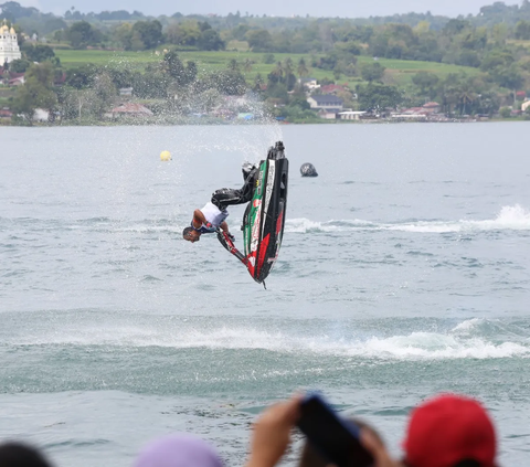 Sedat 200.000 Pengunjung, Aquabike Jetksi Donau Toba Beri Dampak Ekonomi Rp1,7 Triliun