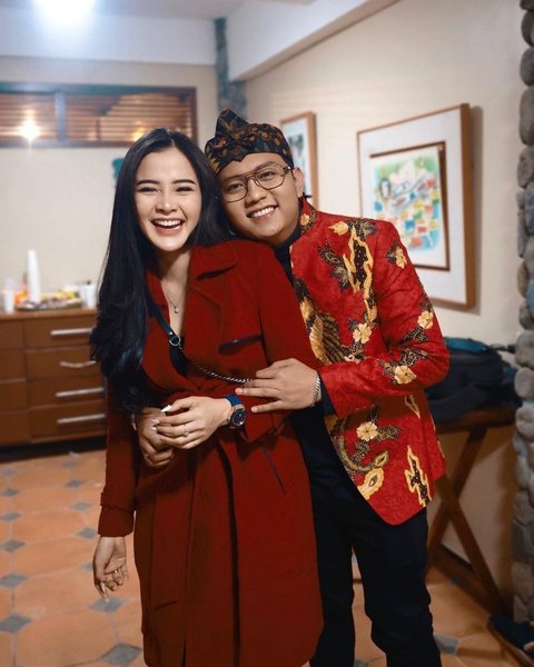 8 Foto Bella Bonita Istri Denny Caknan Saat Curhat Keguguran Salah Satu Anak Kembarnya