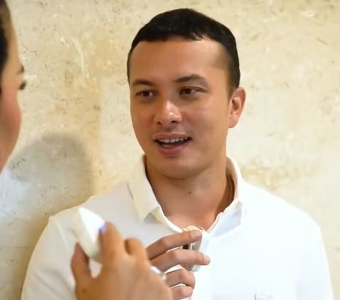 Ditanya Punya Pacar atau Enggak, Nicholas Saputra Langsung Kabur