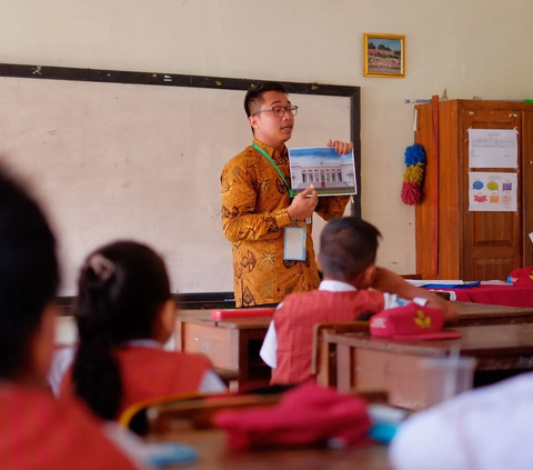 Hanya Digaji Kecil, Ini Kisah Inspiratif Guru TK di Rembang Cari Penghasilan Tambahan Sebagai Pemain Ketoprak