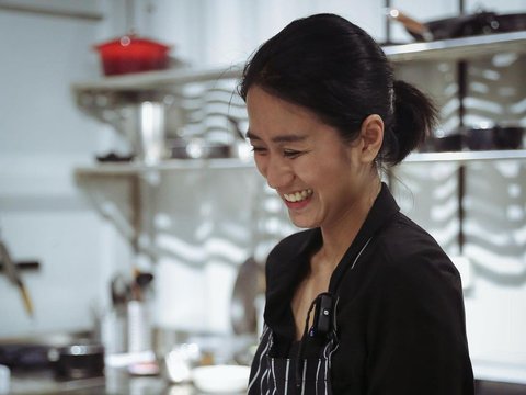Pose Santuy Chef Renatta Moeloek: Lah Dia Lieur, Langsung Dihujat