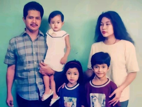 Sederet Foto Lawas Artis Bareng Keluarga, Dimas Beck dan Raline Shah Paling Disorot