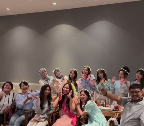 Akan Menikah dengan Jonatan Christie, Intip 10 Momen Bridal Shower Shanju ex JKT48 Dapat Kejutan dari Para Sahabat