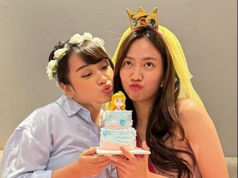 Akan Menikah dengan Jonatan Christie, Intip 10 Momen Bridal Shower Shanju ex JKT48 Dapat Kejutan dari Para Sahabat