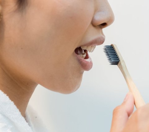 Stop Brushing Teeth After Waking Up, Can Cause Cavities