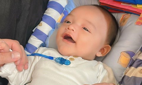 Potret Baby Kenizio, Anak Kedua Ricky Perdana yang Memikat Hati