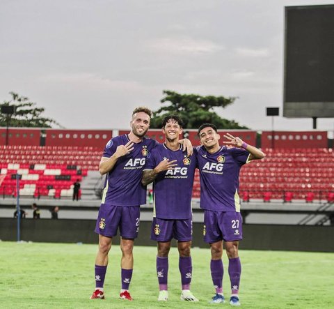 Sempat Nganggur, Begini Aksi Keren Irfan Bachdim Kembali Bermain Bola dengan Klub Barunya