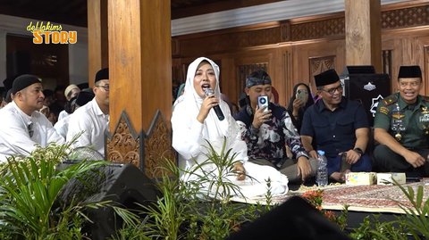 10 Potret Soimah Tampil Berhijab Beda Banget dan Bikin Pangling, Netizen 'Auranya Memancar Masyaallah'