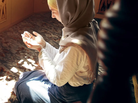 Kata-kata Ultah untuk Istri Islami yang Penuh Doa