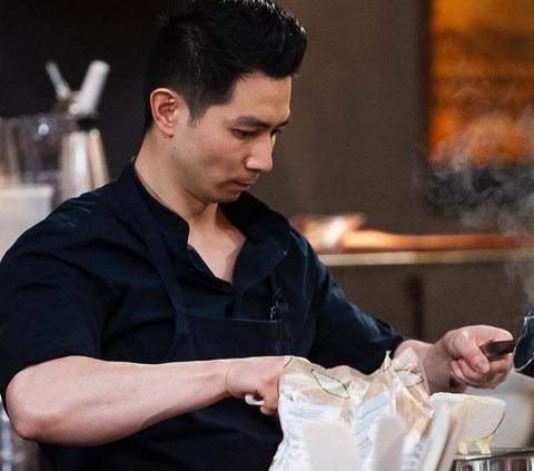 Potret Ganteng Reynold Poernomo Adik Chef Arnold di Grand Final 'Dessert Masters Australia', Tetap Senyum Meski Tak Jadi Pemenang