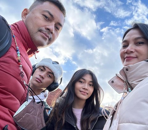 Ganteng dan Cantik Dua anak Anjasmara dan Dian Nitami Beranjak Remaja Jadi Sorotan